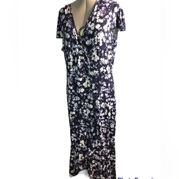 Juicy Couture Womens Floral Blue Dress Size XL. Juicy Couture Womens Floral Blue Dress Size XL.